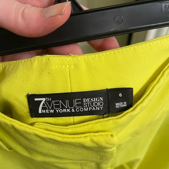 *SOLD* Bright Yellow Dress Pants, Size 6 - Picture 2 of 4